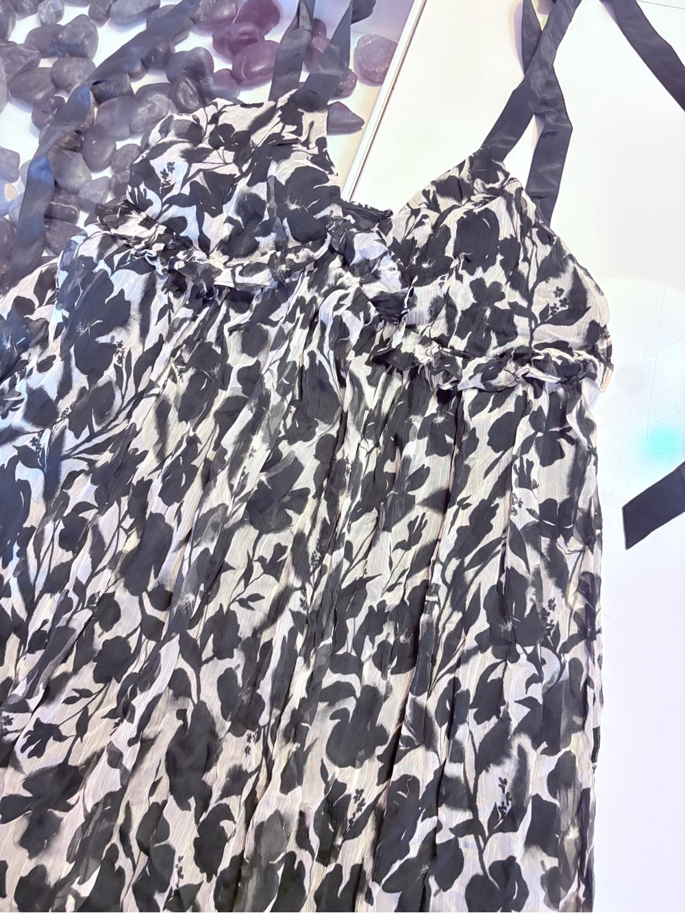 NWT- J.Crew Black and Cream Floral V-Neck Midi Dress - Picture 5 of 12